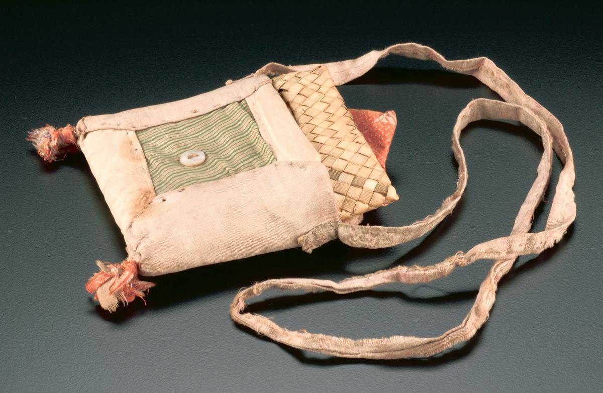 tobacco-pouch