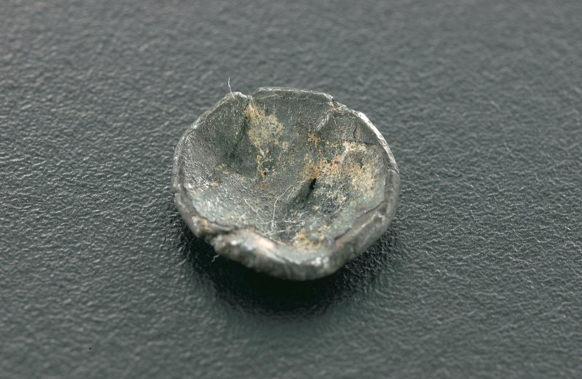 Disc-shaped coin