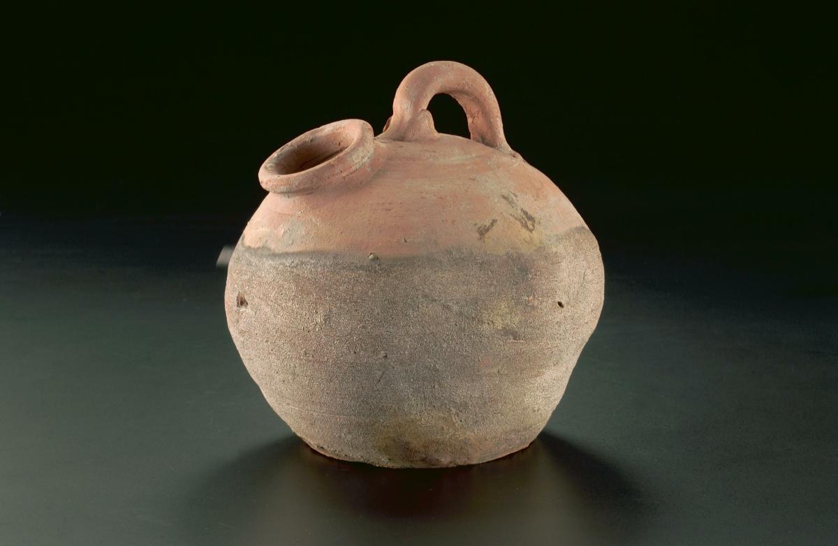 earthenware-chamber-pot