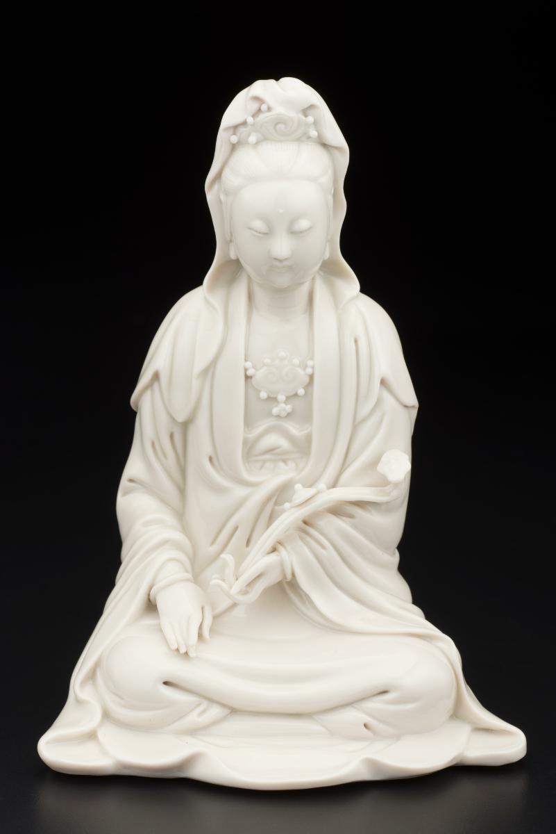 Seated Guanyin with ruyi sceptre
