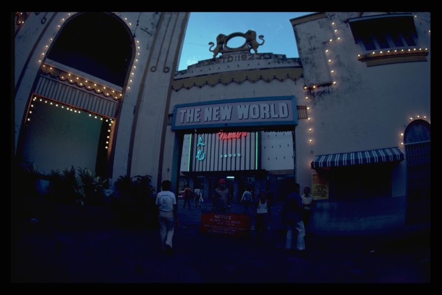 <strong>Photograph of the entrance to New World amusement park at Kitchener Road</strong><br>
Reproduction <br>
1 May 1983<br>
Ronni Pinsler Collection<br>
Courtesy of the National Archives of Singapore<br>
<div> </div>
<br>
When New World was no longer new – a photograph of the amusement park on its last legs.