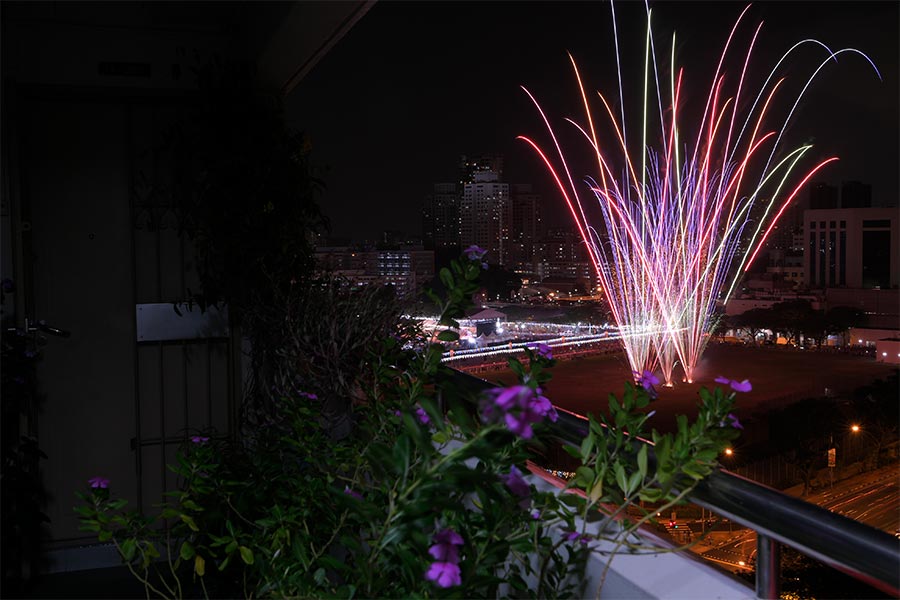 <strong>Photograph of fireworks at Bishan on National Day in 2019, in celebration of the bicentennial of the founding of modern Singapore<br>
</strong>9 August 2019<br>
Courtesy of The Straits Times, Singapore Press Holdings